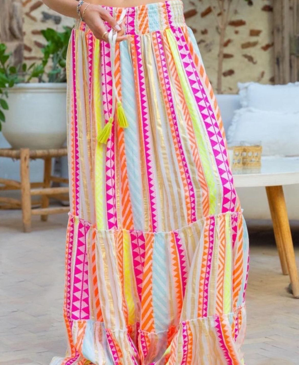 Falda multicolor.